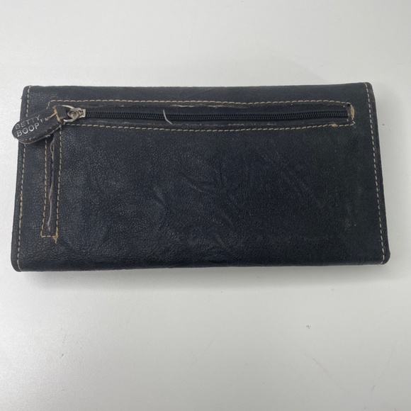 Betty Boop Wallet - Picture 2 of 8